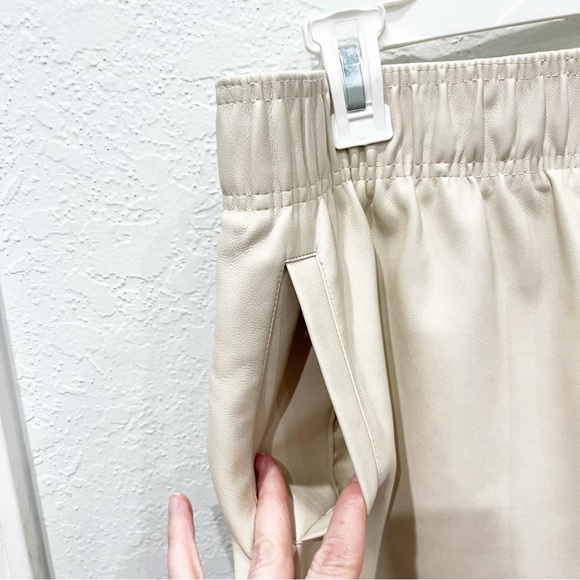 Avec Les Filles Pants Women's Large Ivory Faux Leather Ankle zip Joggers - Picture 5 of 8